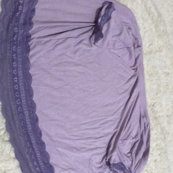 Purple shirt, Lace on the ends of shirt, button up, 16 to 18 kids. - Picture 5 of 6